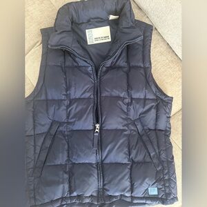 Abercrombie & Fitch Unisex Navy Quilted Down-Look Vest
